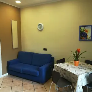  Casa vacanze Montorfano Road